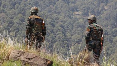 Photo of राजौरी : LOC पर संदिग्ध गोलाबारी में सेना के दो जवान शहीद