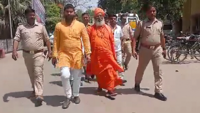 Photo of उन्नाव जिला अस्पताल के औचक निरीक्षण पर पहुंचे सांसद साक्षी महाराज, जाना मरीजों का हाल