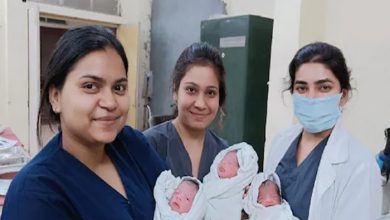 Photo of मेरठ अस्पताल में खुशी का माहौल, 51 वर्षीय जच्चा ने तीन बच्चों को दिया जन्म