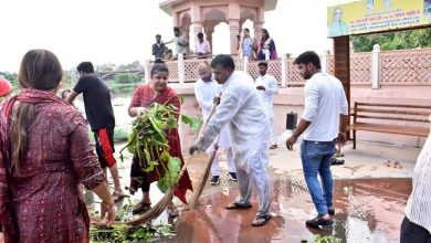 Photo of गोमती नदी को जलकुंभी से मुक्ति दिलाने तक जारी रहेगा श्रमदान: सभाजीत सिंह