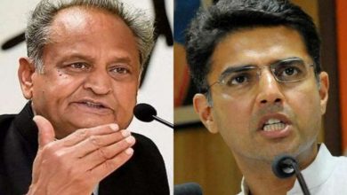 Photo of Rajasthan: कांग्रेस विधायकों के इस्तीफे के बाद बढ़ी हलचल, CM गहलोत और सचिन पायलट को कांग्रेस हाईकमान ने बुलाया दिल्ली