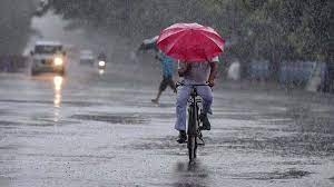 Photo of यूपी में फिर हो सकती है झमाझम बारिश, जानें कैसा रहेगा आपके शहर के मौसम का हाल ?