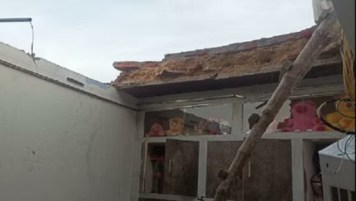 Photo of आगरा के खेरागढ़ में बड़ा हादसा, मकान की छत गिरने से हुई 2 लोगों की मौत