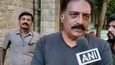Photo of कर्नाटक चुनाव:अभिनेता प्रकाश राज ने किया मतदान, की सांप्रदाय‍िकता के खिलाफ वोट की अपील