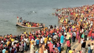 Photo of गंगा में डूबी लोगों से भरी नाव, मुंडन संस्कार में शामिल होने आई 3 महिलाओं के निकाले गए शव