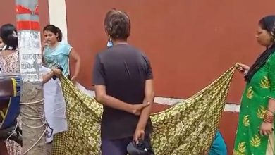 Photo of लखनऊ: राजभवन के गेट पर महिला ने बच्चे को दिया जन्म, अखिलेश यादव ने ट्वीट कर सरकार को घेरा