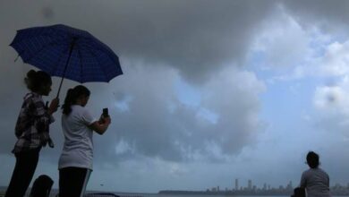 Photo of यूपी के कई जिलों में धूप तो, कहीं पर बिजली के साथ बारिश, मौसम विभाग ने इन ज़िलों के लिए जारी किया अपडेट