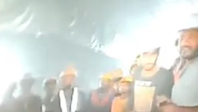 Photo of उत्तरकाशी: सुरंग की सतह के अंदर फंसे श्रमिकों का पहला वीडियो आया सामने, इतने दिन से फॅसे है मज़दूर