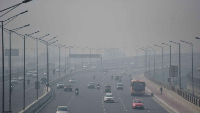 Photo of दिल्ली: राष्ट्रीय राजधानी में वायु गुणवत्ता 323 पर पहुंची, अभी भी हवा ‘बहुत खराब’