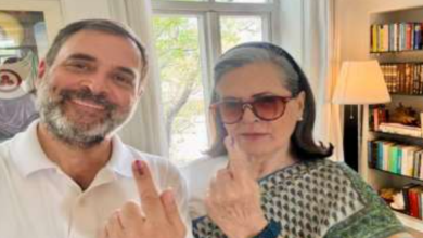 Photo of Lok Sabha Elections 2024 Phase 6: सुबह 9 बजे तक 10% मतदान, वोटिंग के बाद सोनिया गांधी और राहुल ने ली सेल्फी