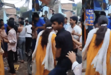 Photo of नोएडा: लाठी-डंडों से लोगों के बीच हुई भीषण लड़ाई, वीडियो वायरल