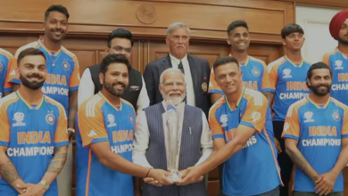 Photo of प्रधानमंत्री मोदी ने टी20 विश्व चैंपियन टीम इंडिया से स्वदेश वापसी पर अपने आवास पर की मुलाकात