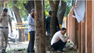 Photo of Delhi -सीआरपीएफ स्कूल के पास जोरदार धमाका , चकनाचूर हो गए कई घरों के शीशे ..