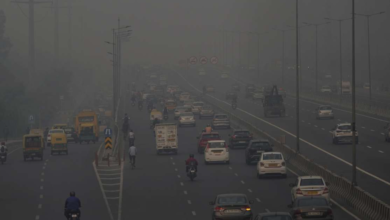 Photo of दिल्ली का AQI ‘बहुत खराब’ श्रेणी में, आप और भाजपा में आरोप-प्रत्यारोप का दौर जारी