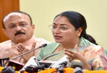 Photo of सीएम रेखा गुप्ता ने फीस बढ़ोतरी के खिलाफ निजी स्कूलों को चेताया, कहा ‘छात्रों को परेशान करने का कोई अधिकार नहीं..