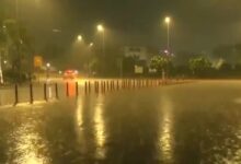 Photo of दिल्ली-NCR में भयंकर तूफान और बारिश: 100 उड़ानें विलंबित, 4 की मौत
