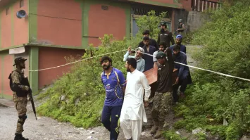 Photo of पहलगाम हमले का जवाब: ‘ऑपरेशन सिंदूर’ के तहत भारत ने पाकिस्तान और PoK में 9 आतंकी ठिकानों पर किए सैन्य हमले