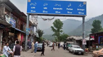 Photo of जम्मू-कश्मीर: नियंत्रण रेखा पर गोलीबारी प्रभावित क्षेत्रों में राहत कार्य तेज, और बंकर बनाए जाएंगे