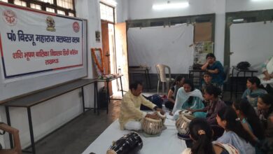 Photo of लखनऊ: शशि भूषण बालिका विद्यालय में तबला और कथक कार्यशाला शुरू, छात्राओं में उत्साह