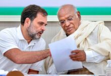 Photo of खड़गे, राहुल गांधी ने विशेष संसद सत्र बुलाने के लिए पीएम मोदी को पत्र लिखा..