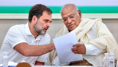 Photo of खड़गे, राहुल गांधी ने विशेष संसद सत्र बुलाने के लिए पीएम मोदी को पत्र लिखा..
