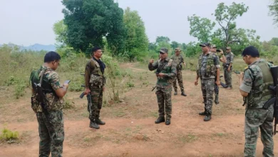 Photo of झारखंड में सुरक्षा बलों के साथ मुठभेड़ में माओवादी कमांडर मारा गया
