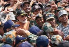 Photo of पीएम मोदी ने पंजाब के आदमपुर एयर बेस का दौरा किया, जवानों से बातचीत को ‘बेहद खास अनुभव’ बताया..