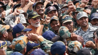 Photo of पीएम मोदी ने पंजाब के आदमपुर एयर बेस का दौरा किया, जवानों से बातचीत को ‘बेहद खास अनुभव’ बताया..