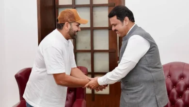 Photo of टेस्ट क्रिकेट से संन्यास लेने के बाद रोहित शर्मा ने महाराष्ट्र के सीएम देवेंद्र फडणवीस से मुलाकात की..
