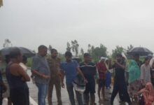 Photo of पीलीभीत में भीषण सड़क हादसा: ट्रक ने SSB जवान और बेटे को कुचला, दोनों की मौके पर मौत, चालक फरार
