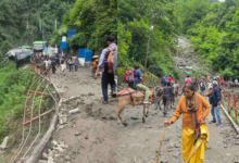 Photo of केदारनाथ यात्रा मार्ग पर जंगलचट्टी में भूस्खलन, दो यात्रियों की मौत, तीन घायल; रेस्क्यू ऑपरेशन जारी