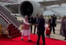 Photo of पीएम मोदी मालदीव पहुंचे, राष्ट्रपति मुइज्जू के साथ गर्मजोशी से गले मिले, कूटनीतिक रीसेट पर जोर
