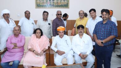 Photo of राजस्थान : संसदीय कार्य मंत्री ने सर्किट हाउस में की जन सुनवाई , कहा अधिकारी संवेदनशीलता और अनुशासन के साथ करें काम