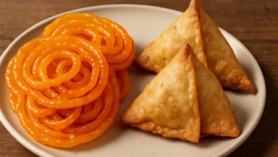 Photo of भारत के पसंदीदा स्नैक्स समोसा और जलेबी भी खतरे में, सिगरेट के साथ स्वास्थ्य चेतावनी सूची में शामिल