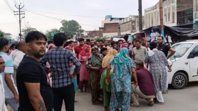Photo of मेरठ हत्याकांड: बीफार्मा छात्र उज्ज्वल शर्मा की गोली मारकर हत्या, थाने से इतनी मीटर दूर फेंका शव