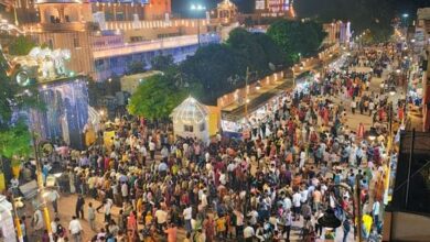 Photo of कृष्ण जन्माष्टमी 2025: मथुरा-वृंदावन में श्रद्धालुओं का उत्साह, सीएम योगी पहुंचे जन्मस्थान, मंगला आरती आज रात 12 बजे