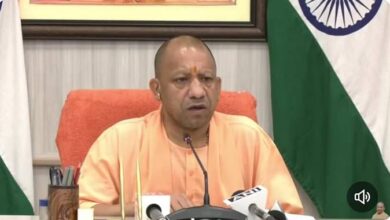 Photo of यूपी में खाद की कालाबाजारी पर योगी सरकार का सख्त रुख: मॉनिटरिंग के निर्देश, किसानों से की बड़ी अपील