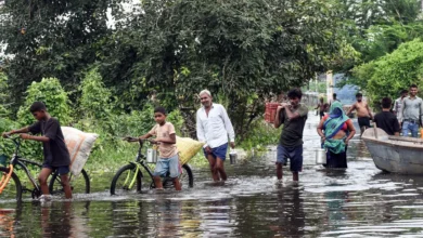 Photo of उत्तर प्रदेश: गंगा का जलस्तर बढ़ने से कानपुर के कई गांवों में बाढ़ जैसे हालात
