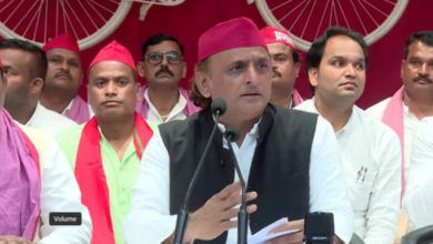 Photo of अखिलेश यादव का योगी सरकार पर तीखा तंज: यूपी में न्यूयॉर्क से ज्यादा शराब की दुकानें, बंद हो रहे हैं स्कूल