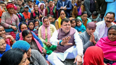 Photo of उत्तरकाशी बाढ़: ‘5 लाख का वादा, मिले सिर्फ इतने हजार’, धराली-हर्षिल में प्रभावित परिवारों का प्रदर्शन