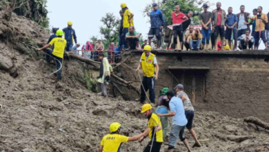 Photo of उत्तराखंड में बादल फटने से तबाही: चमोली, रुद्रप्रयाग और टिहरी में राहत-बचाव कार्य तेज, एक महिला की मौत, कई लापता