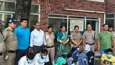 Photo of रुड़की में देह व्यापार का भंडाफोड़: होटल में छापा, इतनी महिलाओं समेत 13 गिरफ्तार, कई राज्यों से लाई जाती थीं लड़कियां