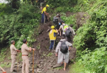 Photo of उत्तराखंड: भारी बारिश ने रोकी चारधाम यात्रा, यमुनोत्री हाईवे लगातार दूसरे दिन बंद, नदियों का बढ़ता जलस्तर बनी चिंता