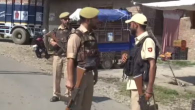 Photo of जम्मू-कश्मीर: ऑपरेशन अखाल के 9वें दिन कुलगाम में मुठभेड़, 2 सैनिक शहीद, 5 आतंकवादी ढेर