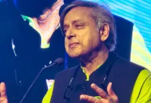 Photo of शशि थरूर ने ट्रंप पर साधा निशाना: ‘भारत को इस तरह कोई धमका नहीं सकता