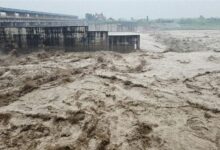 Photo of पहाड़ों से मैदानों तक बारिश का कहर: सेना-एनडीआरएफ राहत कार्यों में जुटी, स्कूल बंद, जानें आज का मौसम