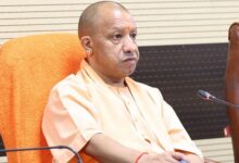 Photo of बाराबंकी में LLB छात्रों पर लाठीचार्ज: CM योगी का सख्त रुख, हटाए गए CO, जांच के लिए शाम तक मांगी रिपोर्ट