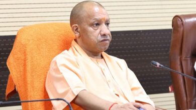 Photo of बाराबंकी में LLB छात्रों पर लाठीचार्ज: CM योगी का सख्त रुख, हटाए गए CO, जांच के लिए शाम तक मांगी रिपोर्ट