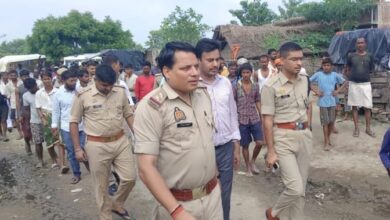 Photo of लखीमपुर खीरी में शारदा नदी में नाव पलटने से हादसा: पिता-पुत्री लापता, एनडीआरएफ की तलाश जारी