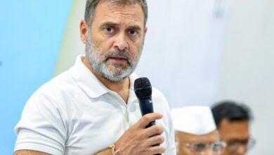 Photo of रायबरेली में राहुल गांधी ने अधिकारियों को लगाई क्लास; फसल बीमा, मनरेगा और गंगा एक्सप्रेसवे पर उठाए सवाल